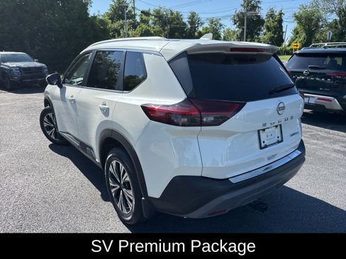 Used 2022 Nissan Rogue SV w/ SV Premium Package image 10