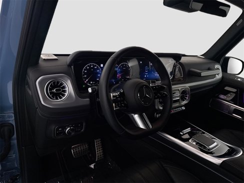 Used 2025 Mercedes-Benz G 550 image 9
