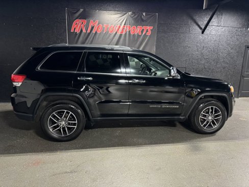 Used 2017 Jeep Grand Cherokee Limited image 6