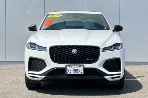 Used 2025 Jaguar F-PACE R-Dynamic S image 8