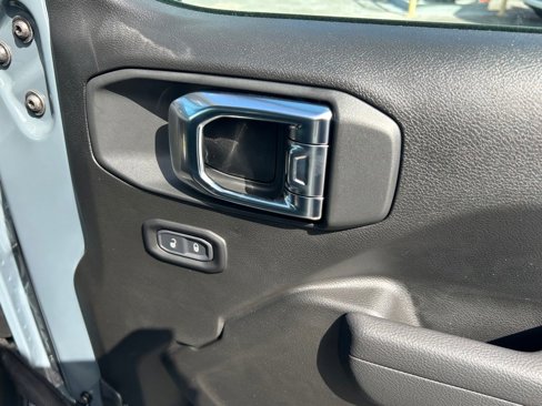 New 2025 Jeep Wrangler Unlimited Rubicon image 31