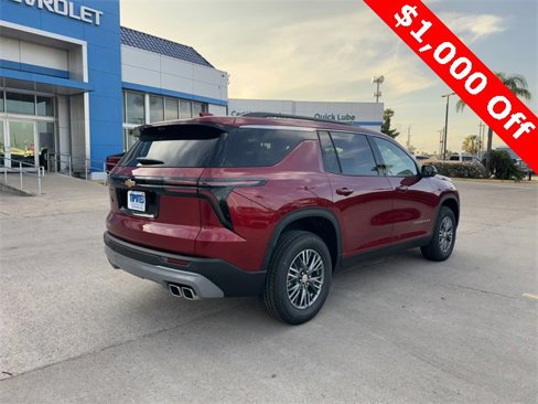 New 2026 Chevrolet Traverse LT w/ Driver Confidence Package image 3