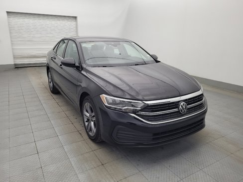 Used 2024 Volkswagen Jetta SE image 13