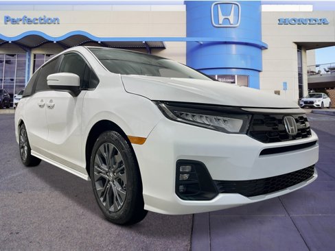 New 2026 Honda Odyssey Touring image 9