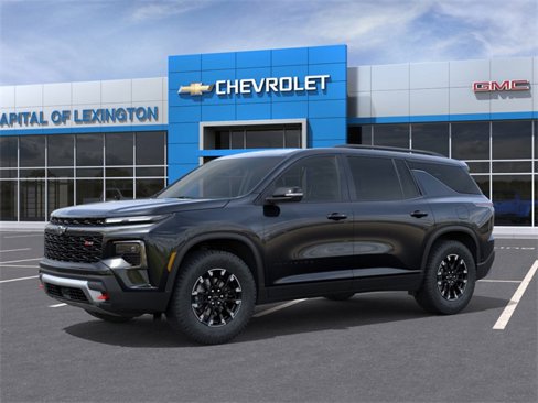 New 2026 Chevrolet Traverse Z71 w/ Driver Confidence Package image 2