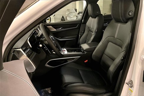 New 2026 Jaguar F-PACE R-Dynamic S image 8