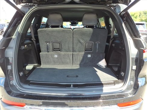 Used 2024 Jeep Grand Cherokee L Limited image 14