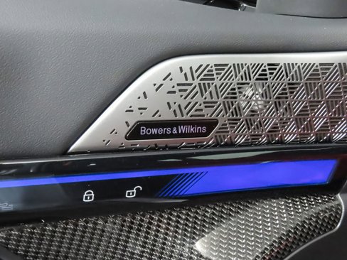 New 2026 BMW M5 w/ Carbon Package image 9