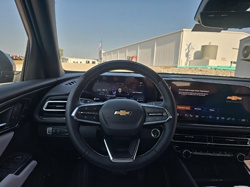New 2026 Chevrolet Traverse High Country image 2