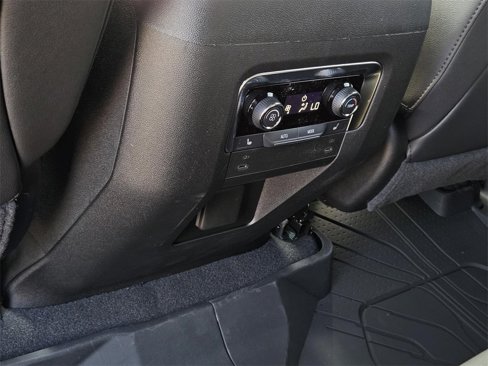 New 2025 Chevrolet Suburban Z71 w/ Comfort Package image 22