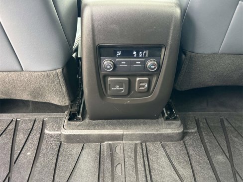 Used 2022 Buick Enclave Essence w/ Experience Buick Package image 12