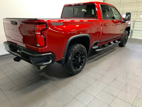 Used 2025 Chevrolet Silverado 2500 LTZ w/ LTZ Plus Package image 3