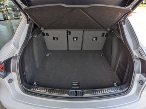 Certified 2025 Porsche Macan image 23