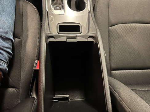 Used 2024 Chevrolet Malibu LT image 40
