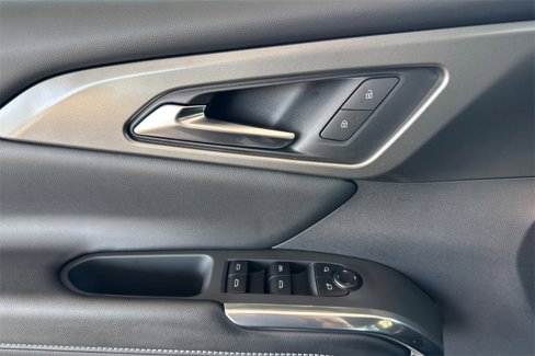 New 2026 Chevrolet Traverse LT w/ Driver Confidence Package image 9