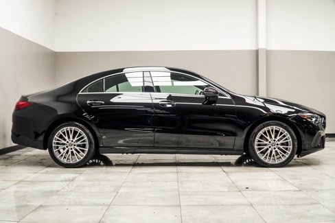 Used 2025 Mercedes-Benz CLA 250 image 6