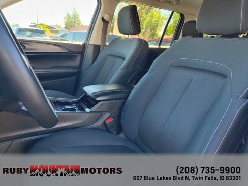 Used 2023 Jeep Grand Cherokee L Laredo image 13