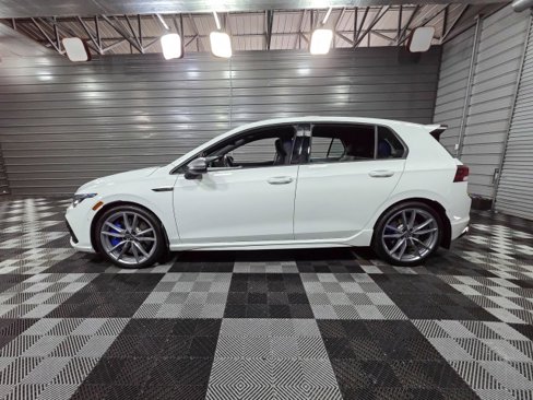 Used 2024 Volkswagen Golf R image 8