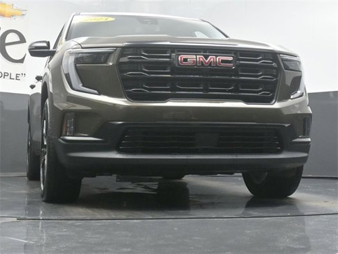 Used 2024 GMC Acadia Elevation w/ Super Cruise Package image 3