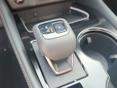 New 2026 Nissan Rogue Platinum image 7