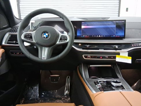 New 2026 BMW X7 xDrive40i w/ M Sport Package image 4
