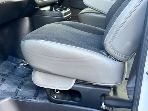 Used 2024 Chevrolet Express 2500 w/ Driver Convenience Package image 20