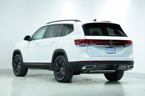 New 2026 Volkswagen Atlas SE image 5