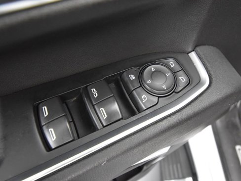 Used 2024 Chevrolet Silverado 2500 LT w/ Convenience Package image 23