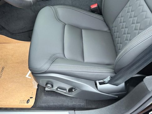 New 2026 Volvo XC90 B6 Plus w/ Protection Package Premier image 12
