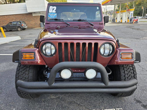 Used 2002 Jeep Wrangler X image 8