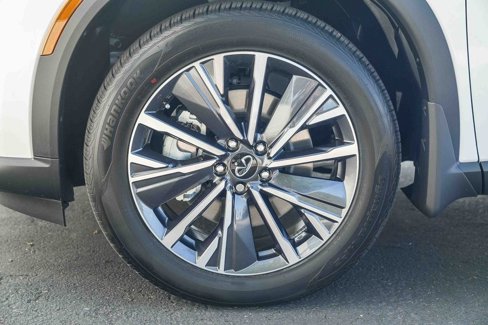 New 2026 INFINITI QX60 Luxe w/ Cargo Package image 9