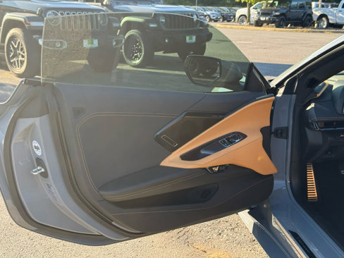 Used 2025 Chevrolet Corvette Stingray Preferred Cpe w/ Stealth Interior Trim Package image 21
