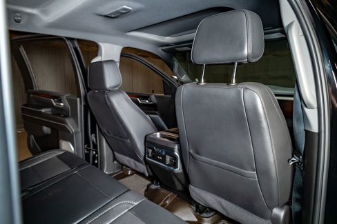 Used 2025 GMC Sierra 3500 Denali w/ Denali Reserve Package image 25