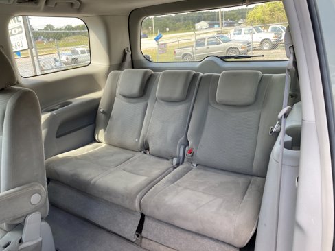 Used 2013 Nissan Quest S image 16