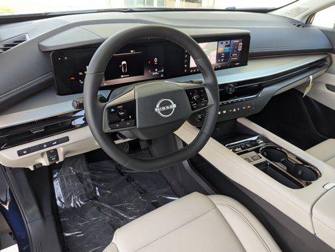 New 2025 Nissan Murano SV image 2