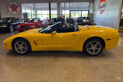 Used 2002 Chevrolet Corvette Convertible w/ Preferred Equipment Group2 image 10