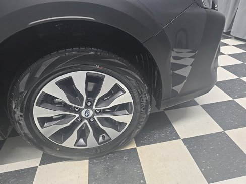 New 2025 Subaru Outback Touring XT image 4
