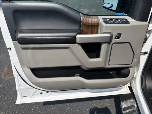 Used 2020 Ford F150 Lariat w/ Equipment Group 502A Luxury image 10