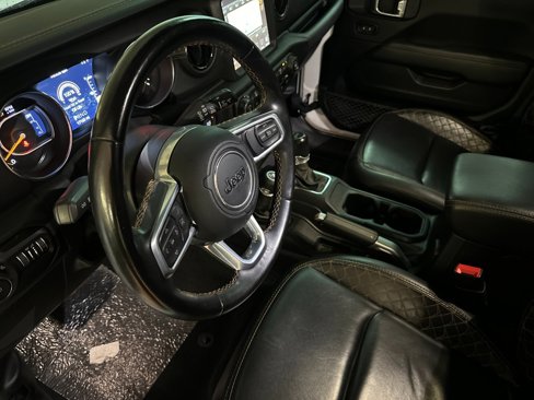 Certified 2021 Jeep Wrangler Unlimited Sahara image 9