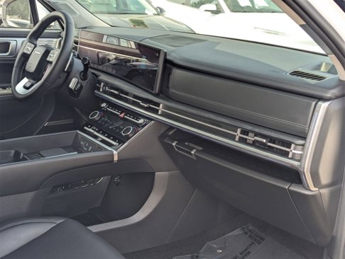 New 2025 Hyundai Santa Fe Limited image 9