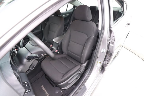 Used 2020 Hyundai Elantra SE w/ Cargo Package (C1) image 16
