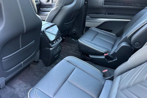 New 2026 Cadillac Vistiq Platinum image 12