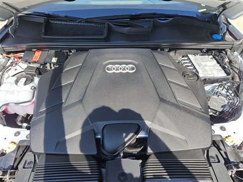 Certified 2025 Audi Q7 3.0T Prestige image 40