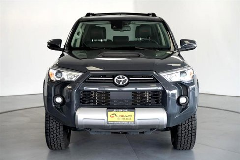 Used 2024 Toyota 4Runner TRD Off-Road Premium image 2
