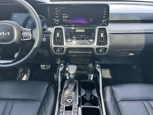 Used 2023 Kia Sorento SX image 12