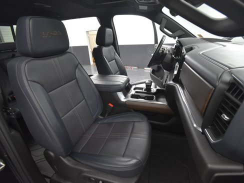 Used 2024 Chevrolet Silverado 1500 High Country image 53