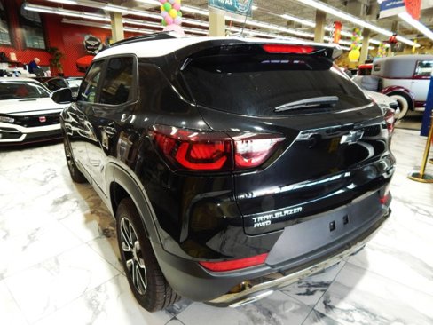 Used 2025 Chevrolet TrailBlazer ACTIV image 10