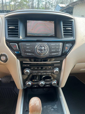 Used 2015 Nissan Pathfinder SV w/ Cargo Package image 12