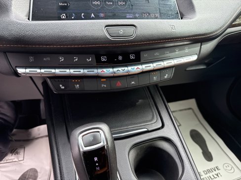 Used 2019 Cadillac XT4 Premium Luxury image 23