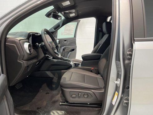 New 2024 Chevrolet Colorado LT w/ LT Convenience Package III image 12